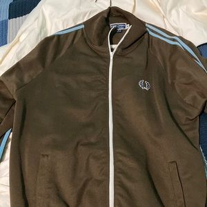 Fred perry windbreaker size medium